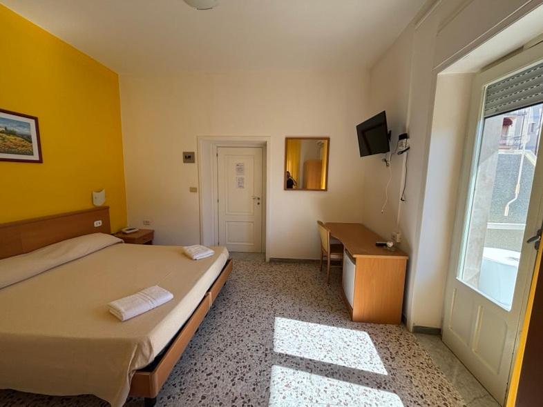 Delfino Hotel Marina di Camerota Exterior foto